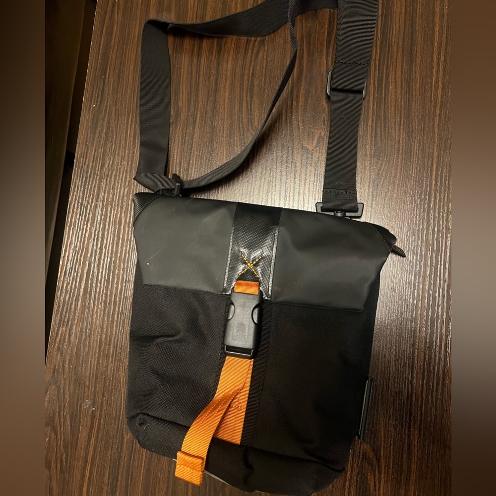 24/7 camera bag